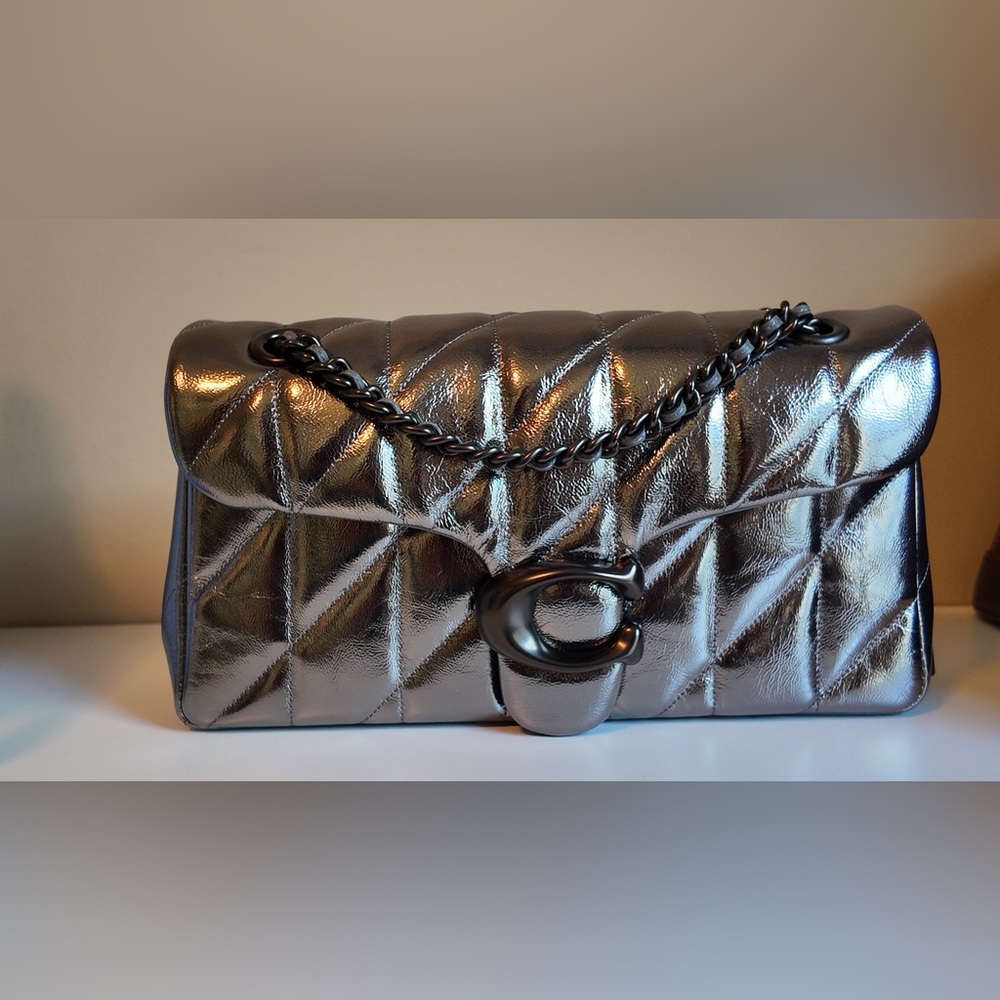 Quilted Metallic Shoulder Bag in Silver